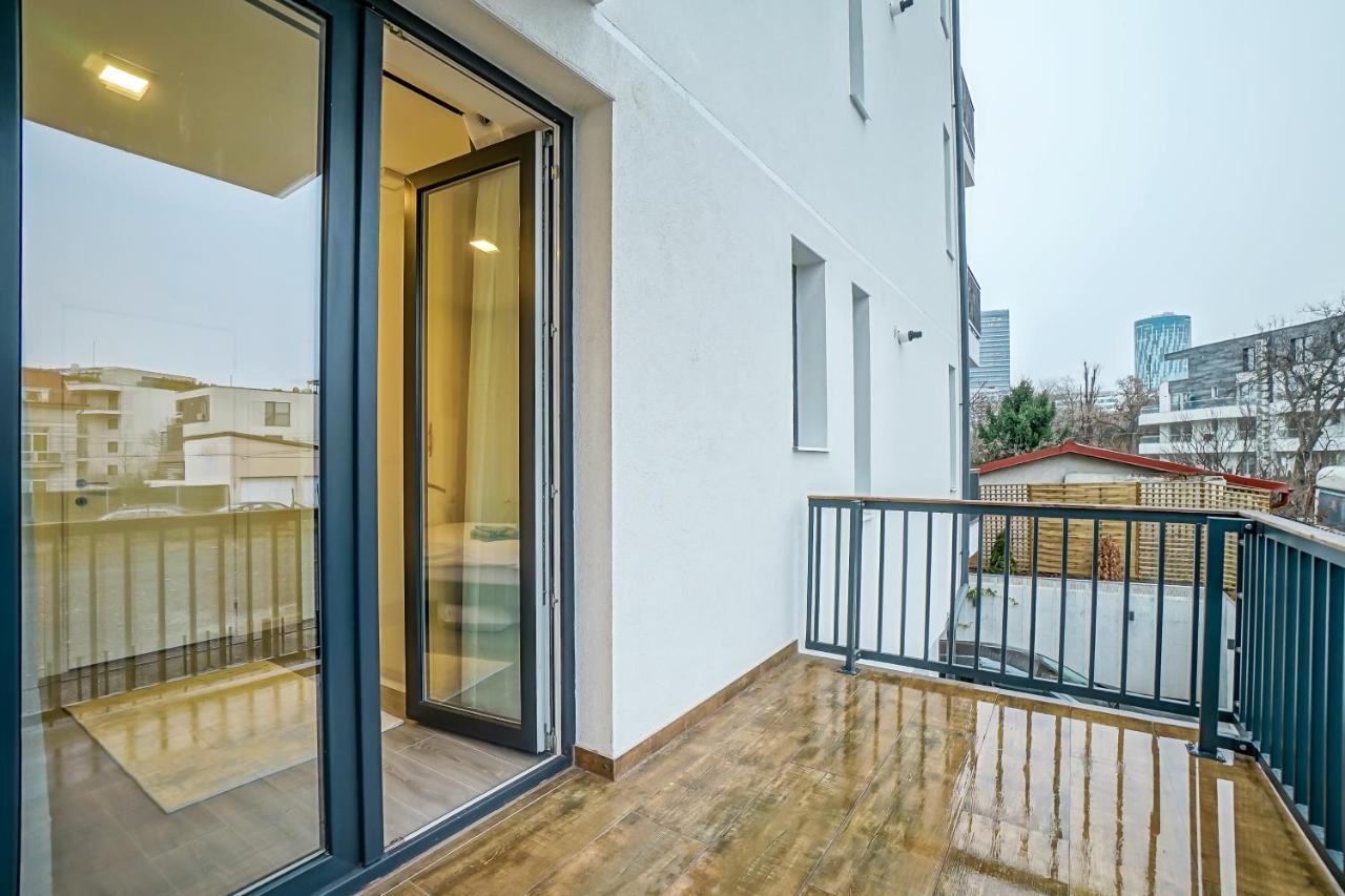 Bright Apartments Moments Away From Herastrau Park, Mall And Metro Bucharest Exterior photo